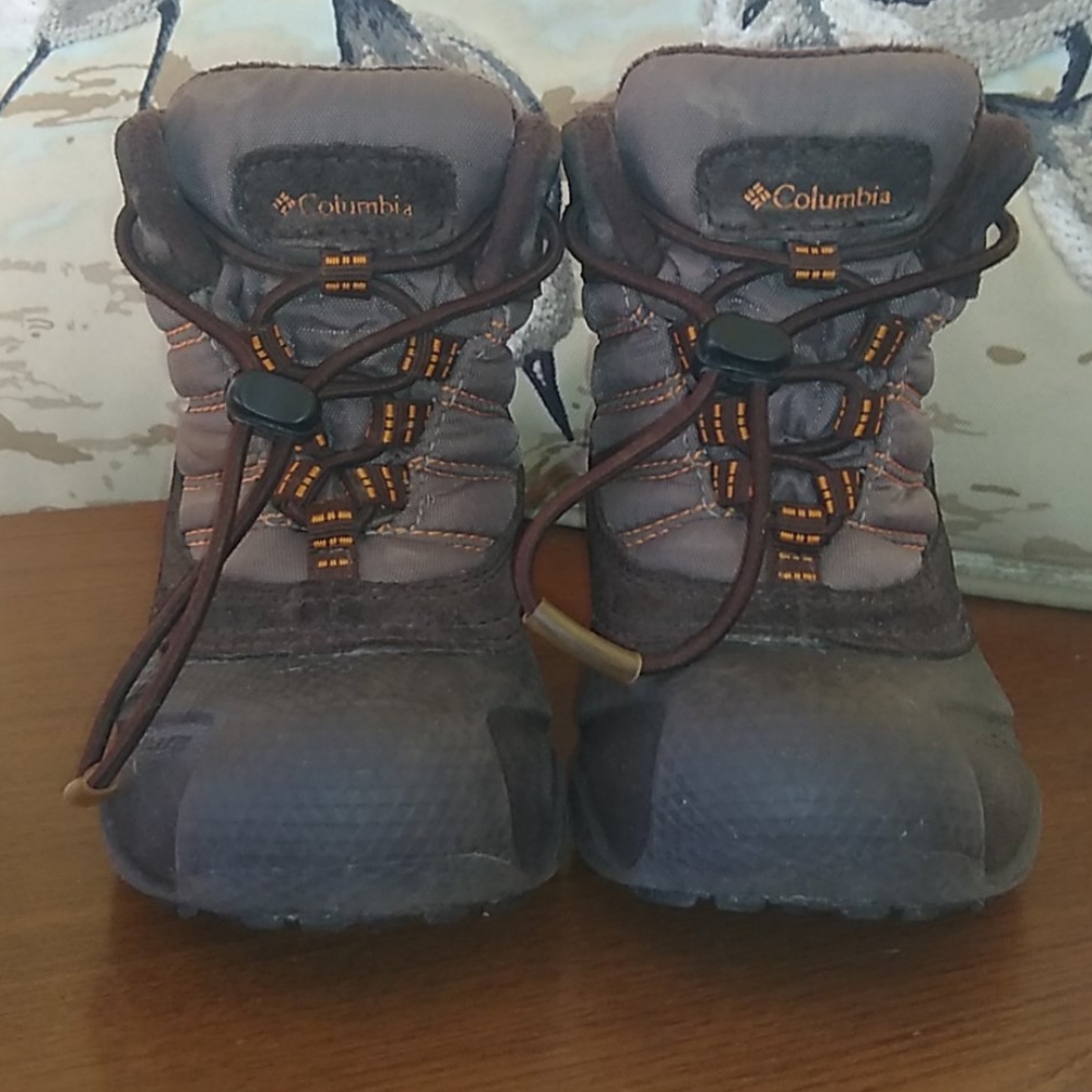Columbia infant snow boots
